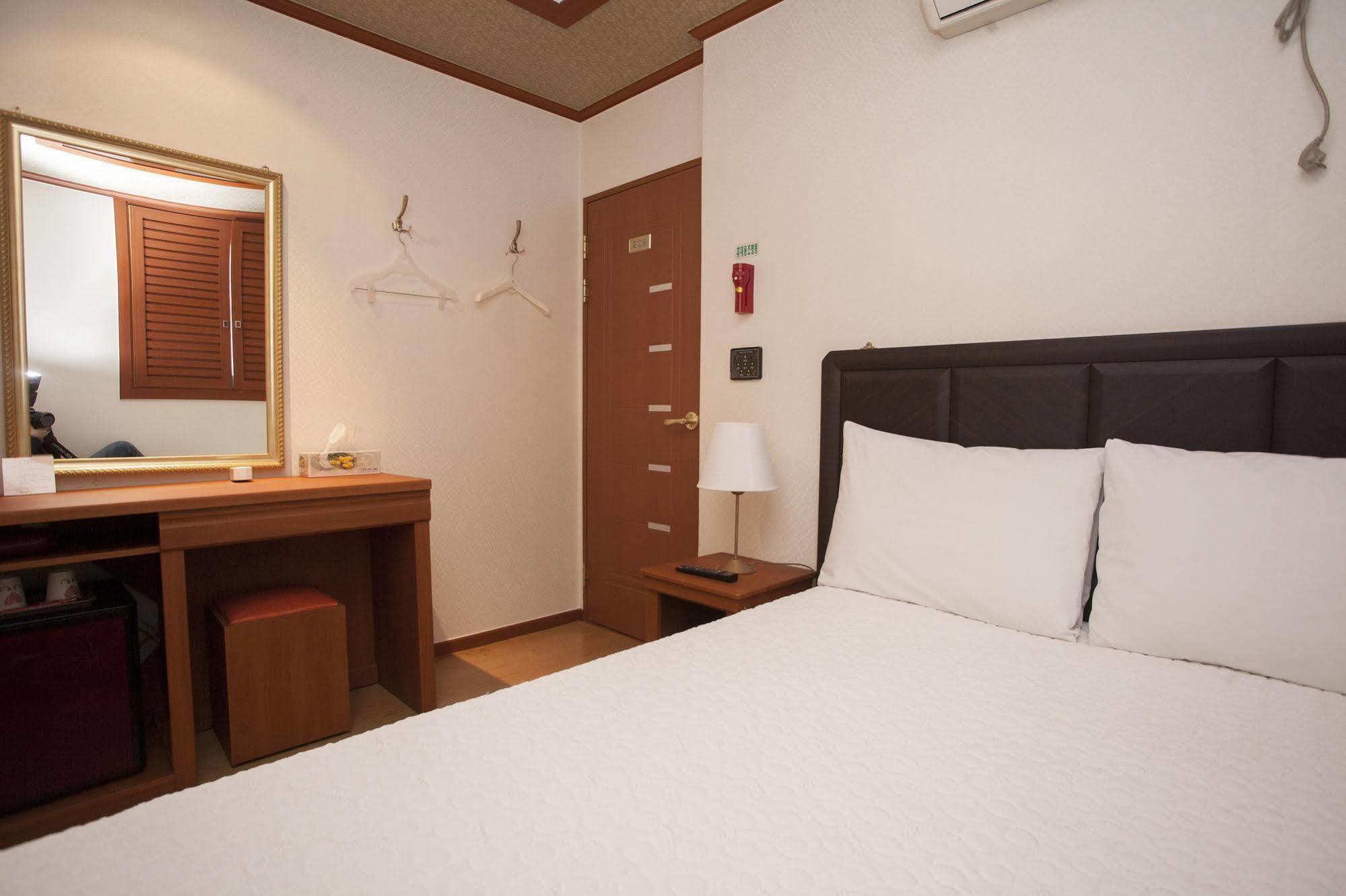 Hotel Zero โซล ภายนอก รูปภาพ